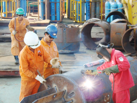 Danh mục các công việc có yêu cầu nghiêm ngặt về an toàn lao động, vệ sinh lao động Danh mục các công việc có yêu cầu nghiêm ngặt về an toàn lao động, vệ sinh lao động